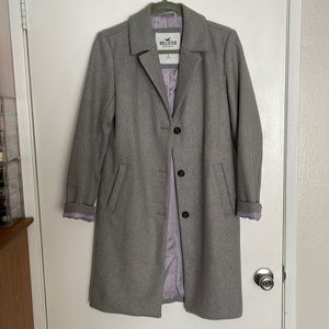 Hollister dad coat size Small